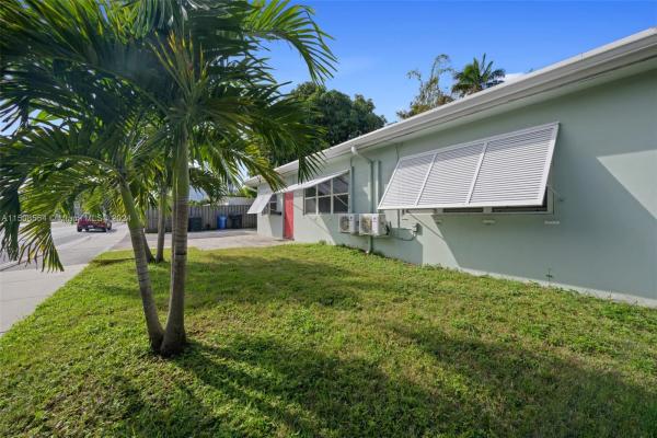 Allenwood, 1721 NE 15th Ave #1-2, Fort Lauderdale, Florida 33305, image 2