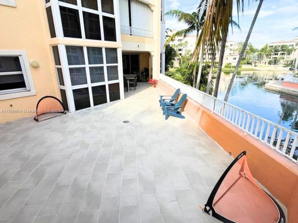 Lake Villa, 727 Crandon Blvd #202, Key Biscayne, Florida 33149, image 1