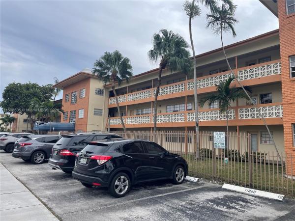 Sutton House, 11840 NE 19th Dr #2, North Miami, Florida 33181, image 1