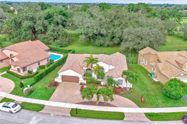 Southern Orchard, 9281 N Southern Orchard Rd N, Davie, Florida 33328, image 1