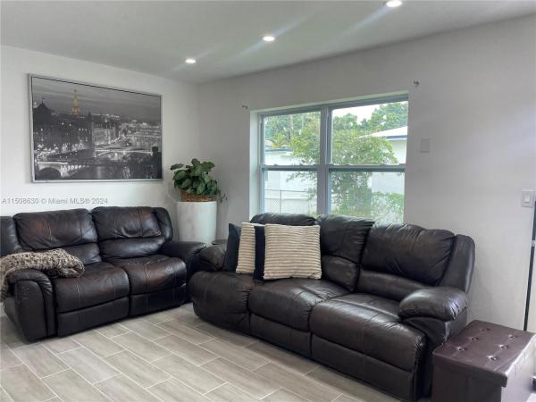 Hollywood Little Ranches, 2631 Lincoln St, Hollywood, Florida 33020, image 3