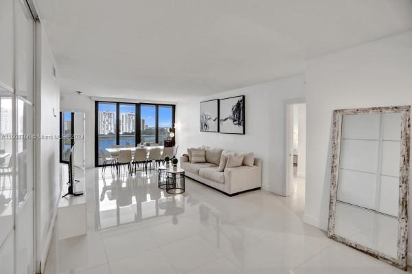 Hamptons West, 20281 E Country Club Dr #905, Aventura, Florida 33180, image 1