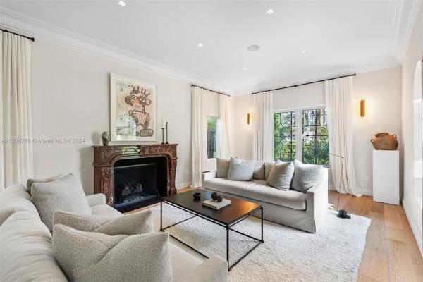 Beach View, 5572 Pine Tree Dr, Miami Beach, Florida 33140, image 3