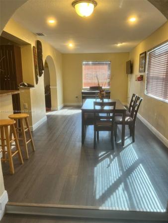 Lisa Manor, 1085 W 33rd St, Hialeah, Florida 33012, image 2