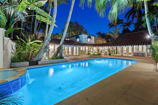 Entrada, 3632 Stewart Ave, Miami, Florida 33133, image 1