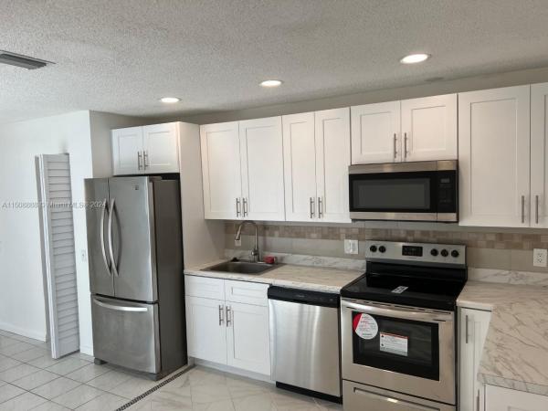 Rambling Pelican West, 11640 NW 39th St #1, Coral Springs, Florida 33065, image 1