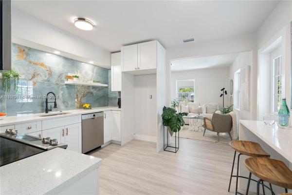 Holland, 1314 SW 23rd Ave, Fort Lauderdale, Florida 33312, image 1