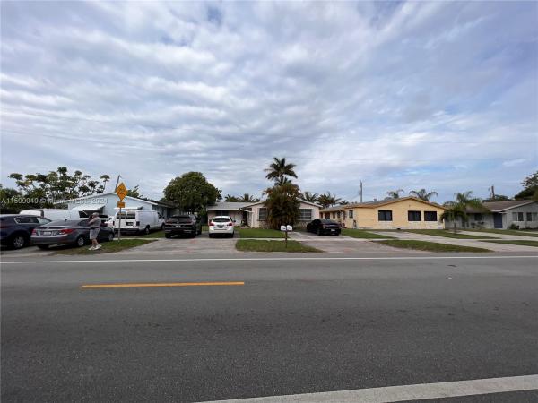 Flamingo Manors, 2104 N 14th Ave, Hollywood, Florida 33020, image 1