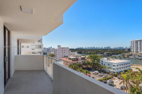 Vendome Place, 4301 Collins Ave #801, Miami Beach, Florida 33140, image 3