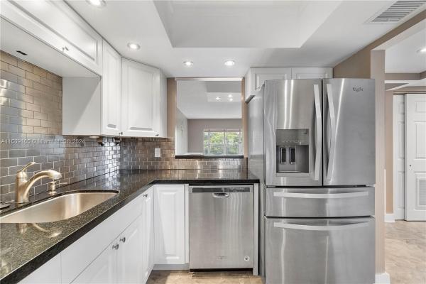 Oriole Golf & Tennis Club 2, 1015 Country Club Dr #409, Margate, Florida 33063, image 1