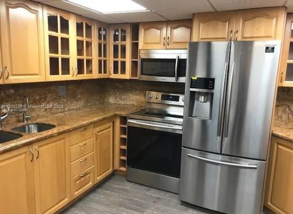 Winston Towers 600, 210 174th St #805, Sunny Isles Beach, Florida 33160, image 1