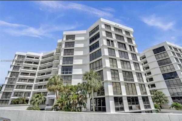 Towers Of Kendale Lakes, 13953 Kendale Lakes Cir #B-806, Kendale Lakes, Florida 33183, image 1