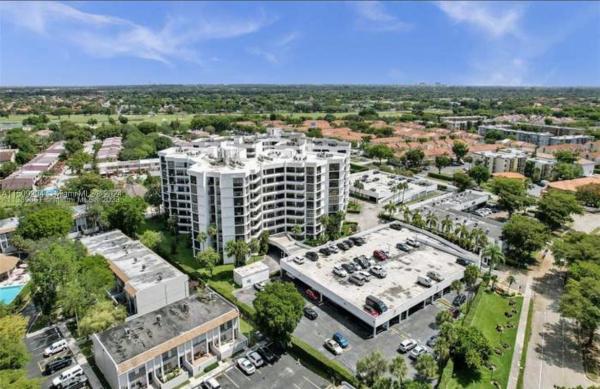 Towers Of Kendale Lakes, 13953 Kendale Lakes Cir #B-806, Kendale Lakes, Florida 33183, image 3