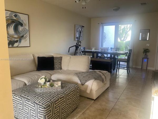 Kendall Commons Residential, 9401 SW 170th Psge, Kendall, Florida 33196, image 3