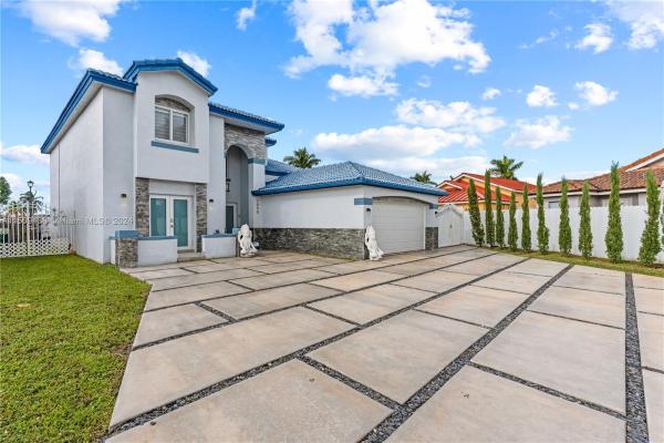 Shoma Homes At Tamiami, 1050 NW 131st Ave, Tamiami, Florida 33182, image 3