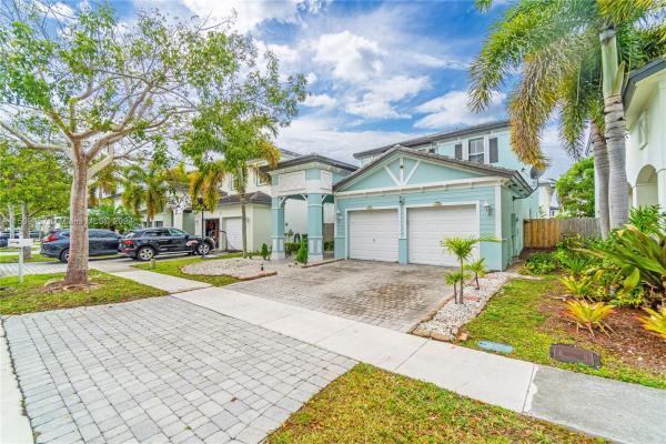 Bali At Oasis, 216 NE 36th Ter, Homestead, Florida 33033, image 3