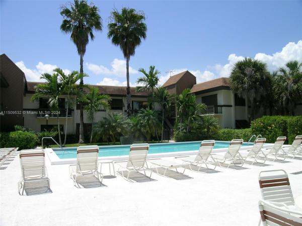 Kings Creek West, 7915 SW 86th St #704, Kendall, Florida 33143, image 3