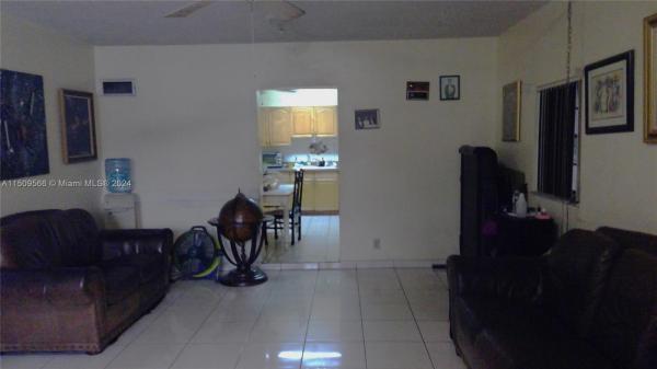 Radio Heights, 2270 NW 171st Ter, Miami Gardens, Florida 33056, image 2