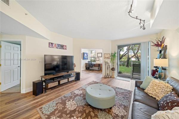 Villas De Tuscany, 765 SW 148th Ave #1211, Sunrise, Florida 33325, image 2