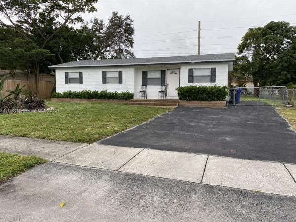 Golden Ridge, 2501 NW 30th Way, Fort Lauderdale, Florida 33311, image 1