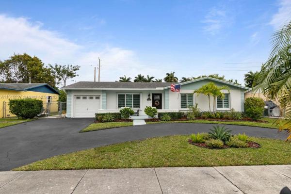 Devon Aire Estates, 12511 SW 104th Ter, The Crossings, Florida 33186, image 1