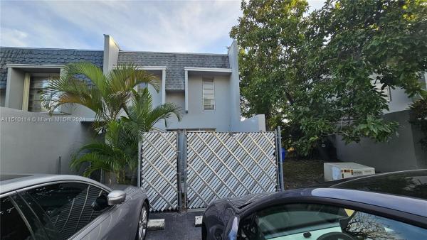 The Highlands Of Tam O'Shanter, 6336 Boulevard Of Champions #5, North Lauderdale, Florida 33068, image 1