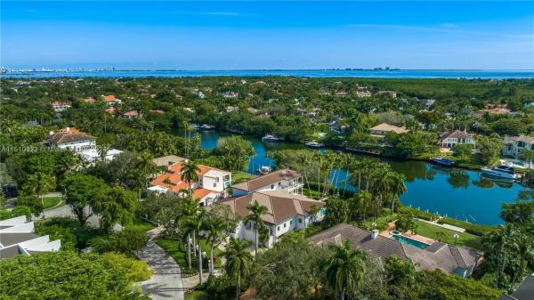 Cocoplum, 361 Los Pinos Pl, Coral Gables, Florida 33143, image 1