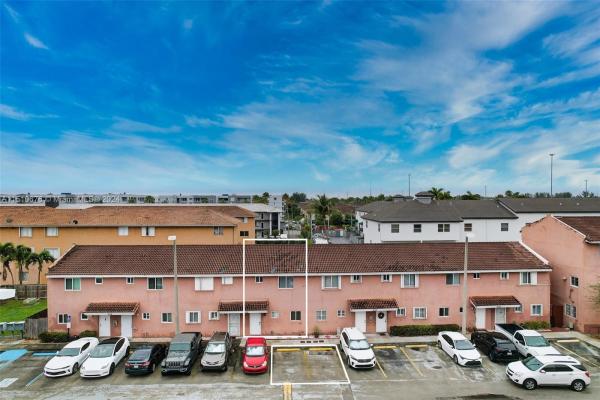 Grace Villas, 8172 NW 10th St #5, Fountainebleau, Florida 33126, image 3