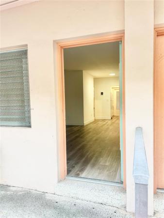 644 Meridian Ocean Beach, 644 Meridian Ave #4, Miami Beach, Florida 33139, image 3