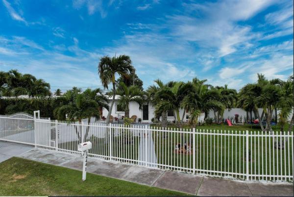 Leisure City Residential, 14441 SW 291st St, Leisure City, Florida 33033, image 2
