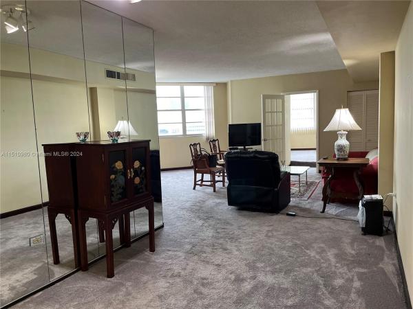 The Four Ambassadors, 801 Brickell Bay Dr #862, Miami, Florida 33131, image 3
