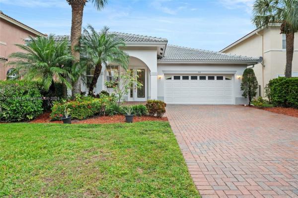 Bella Terra, 310 Venice Blvd, Royal Palm Beach, Florida 33411, image 1