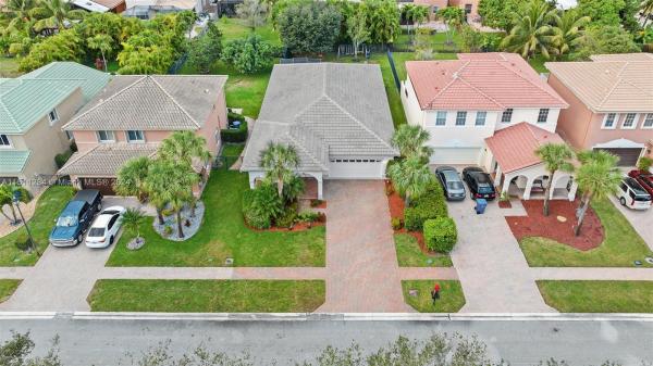 Bella Terra, 310 Venice Blvd, Royal Palm Beach, Florida 33411, image 3