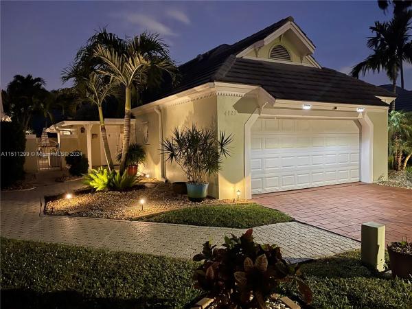 Doral Woods, 4823 NW 101st Pl, Doral, Florida 33178, image 1
