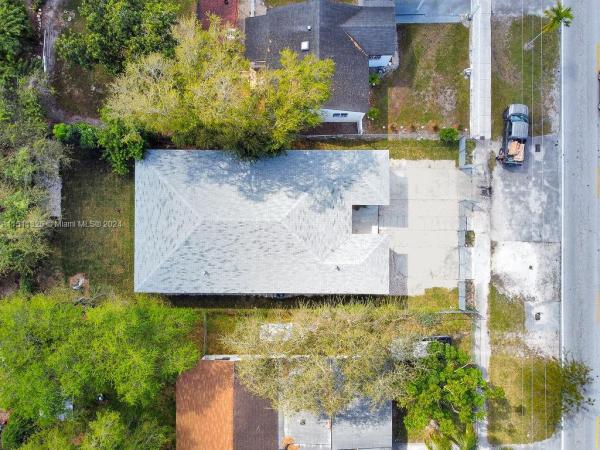 86th Street Manor, 2450 NW 87th St, West Little River, Florida 33147, image 1