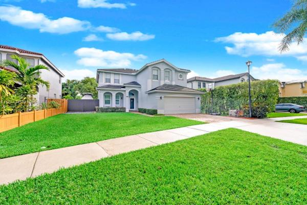 1371 SW 149th Pl, Unincorporated Dade County, Florida 33194, image 3