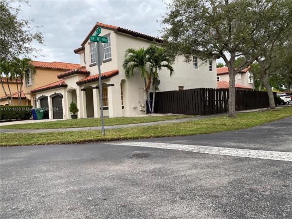4111 SW 152nd Pl, Unincorporated Dade County, Florida 33185, image 2