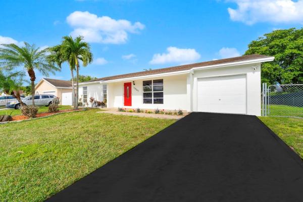 Meadow Wood Manor, 13243 SW 255th Ter, Princeton, Florida 33032, image 1