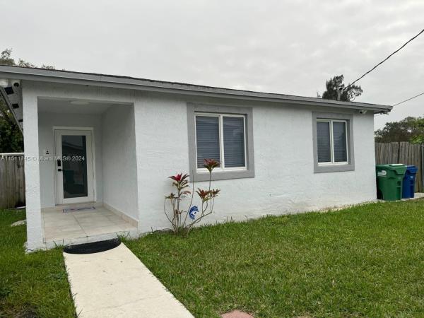 Symmes Sharman, 11920 SW 215th St, Goulds, Florida 33177, image 1
