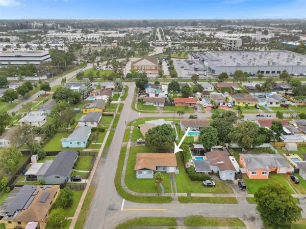 Scott Lake Manor, 1240 NW 172nd St, Miami Gardens, Florida 33169, image 2