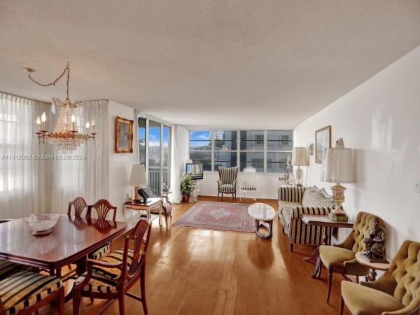 Del Prado, 18051 Biscayne Blvd #304, Aventura, Florida 33160, image 1