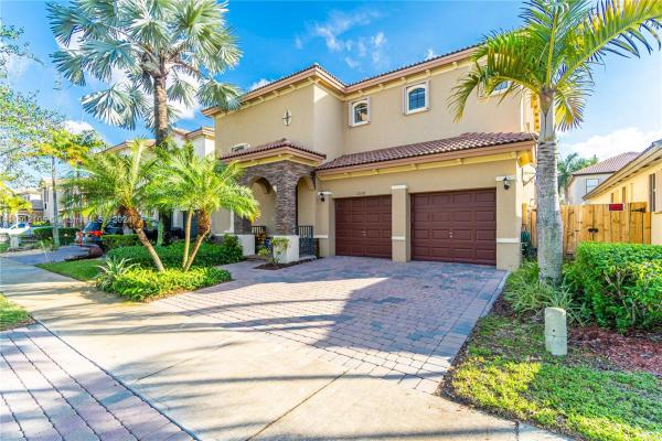 Silver Palms East, 11318 SW 241st St, Princeton, Florida 33032, image 2