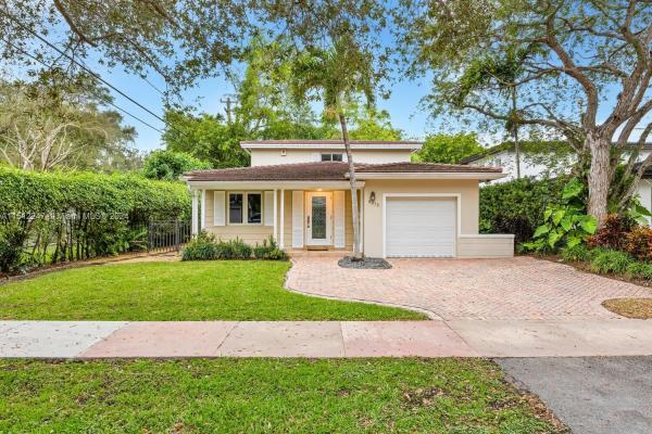 Riviera, 6918 Barquera St, Coral Gables, Florida 33146, image 2