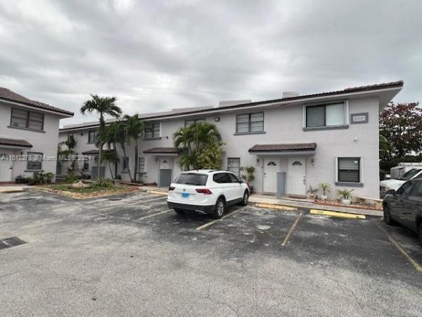 Las Villas De Valencia, 200 SW 113th Ave #203, Sweetwater, Florida 33174, image 1