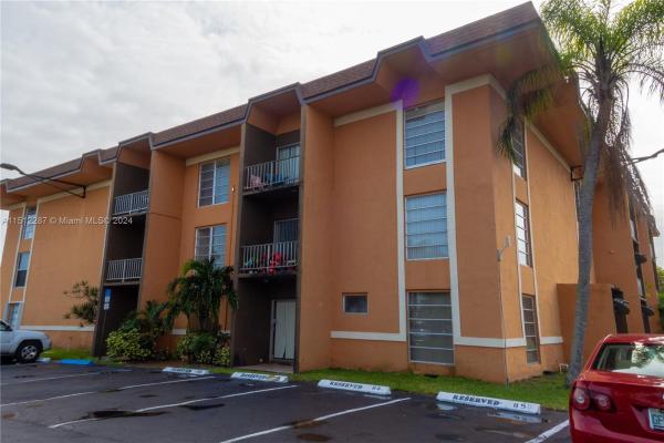 Sunset Palms East, 9405 SW 76th St #Y11, Sunset, Florida 33173, image 2