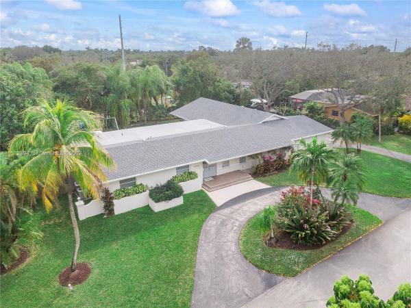 Leigh Estates, 9760 SW 143rd St, Kendall, Florida 33176, image 3