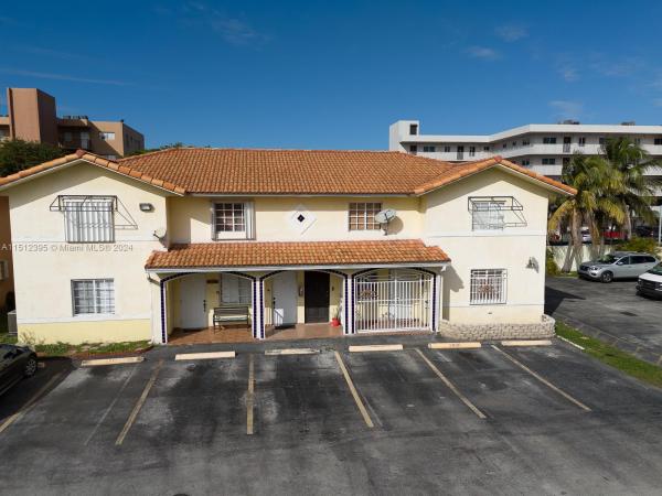 Silver Gardens Villas, 10101 W Okeechobee Rd #28-101, Hialeah Gardens, Florida 33016, image 2