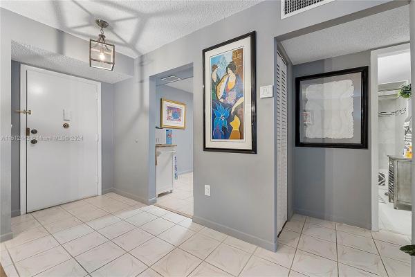 Oakbrook Village, 8260 SW 24th St #6305, North Lauderdale, Florida 33068, image 2