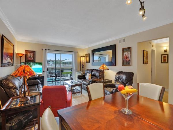 Mar-Len Gardens, 16901 NE 13 Ave #212, North Miami Beach, Florida 33162, image 3