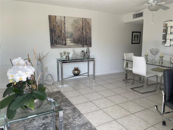 Eastern Parkview, 16518 NE 26 Ave #205, North Miami Beach, Florida 33160, image 3